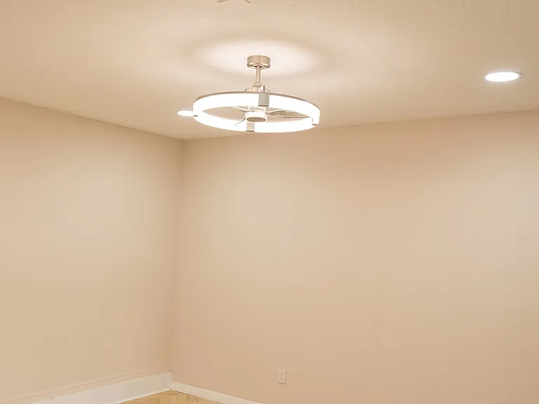 5401 Pullman Dr — Photo 8