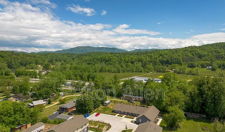 21 Catawba Valley Ct #2 — Photo 19