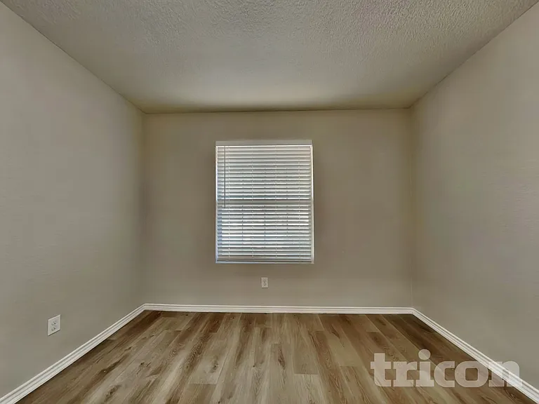 16247 Kentucky Rdg — Photo 15