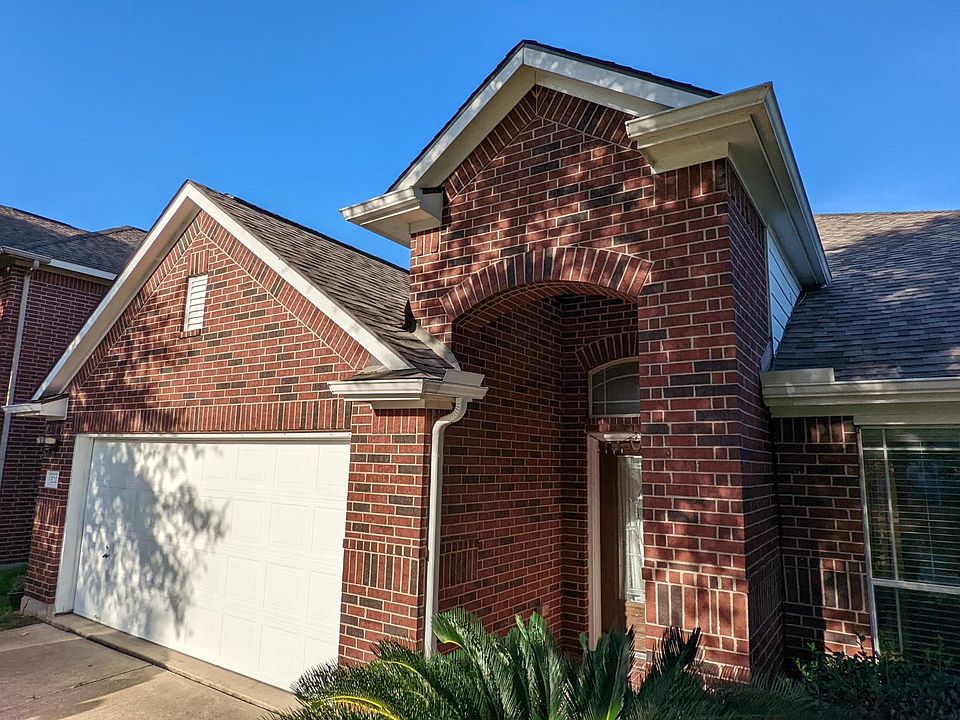 1st image of 5203 Laura Lee Ln