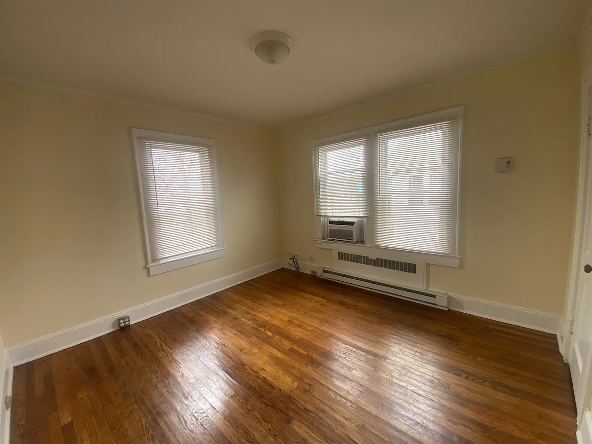 Bedroom - 321 5th St #4