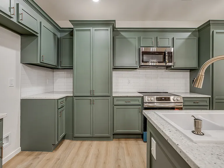 1723 W Park Pl — Photo 21