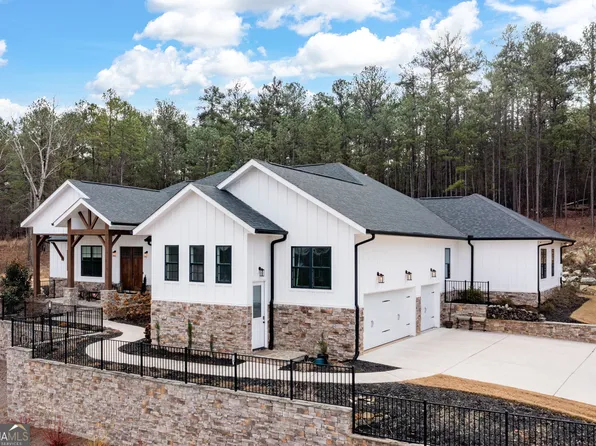 655 Flower Farm Dr, Acworth, GA 30101