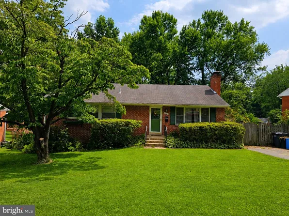 7907 Slidell Ln, Springfield, VA 22151