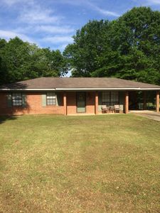 106 Young Ave, Nettleton, MS, 38858