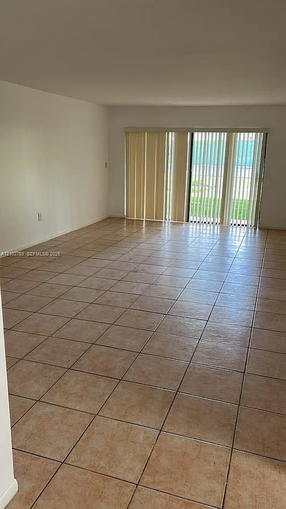 West Fontaine Condo — Photo 2