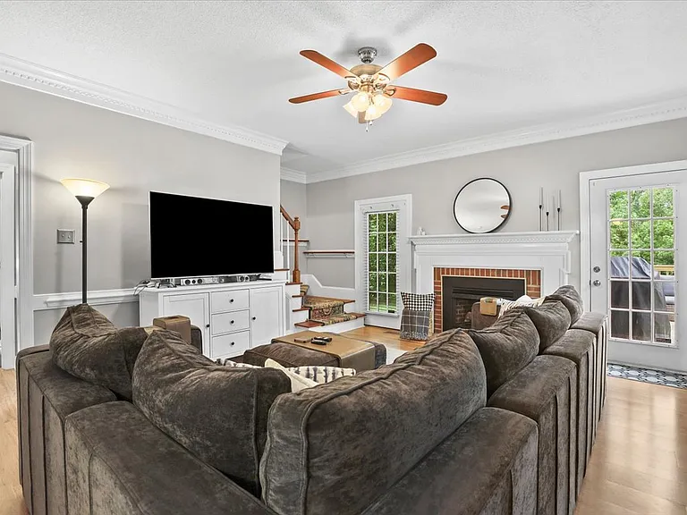 104 Tracy Pl — Photo 14