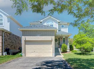 323 Hidden Creek Dr, Kitchener, ON N2N 3N3