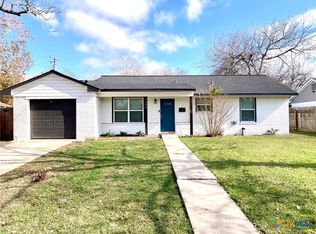 1604 Crockett Ave, Victoria, TX 77901