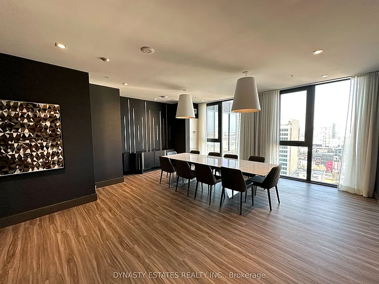 75 James St S #908 — Photo 18