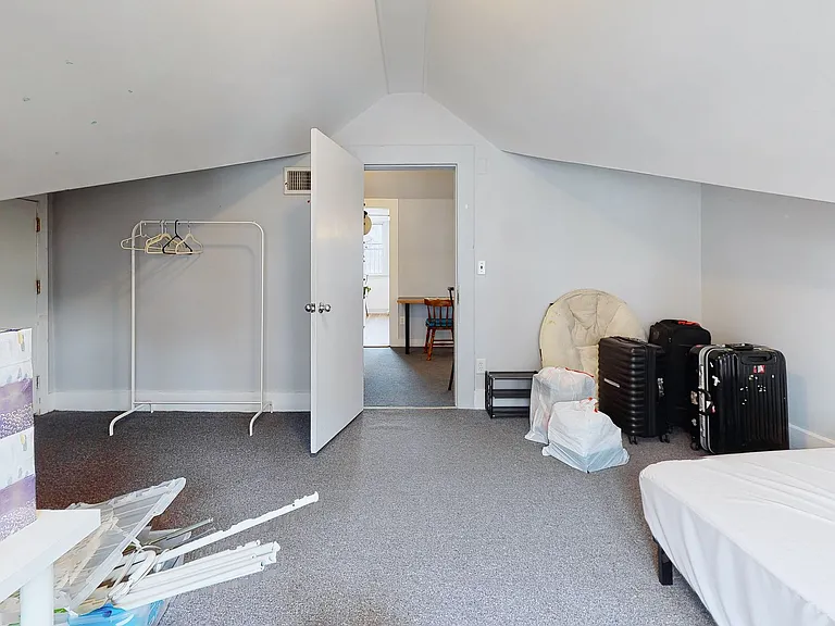 38 Trumbull St — Photo 30