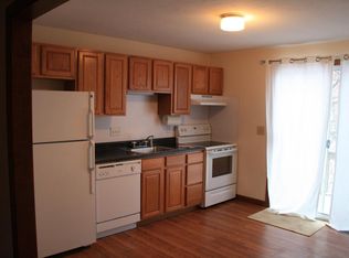 23 Grove St APT 2, Westborough, MA 01581