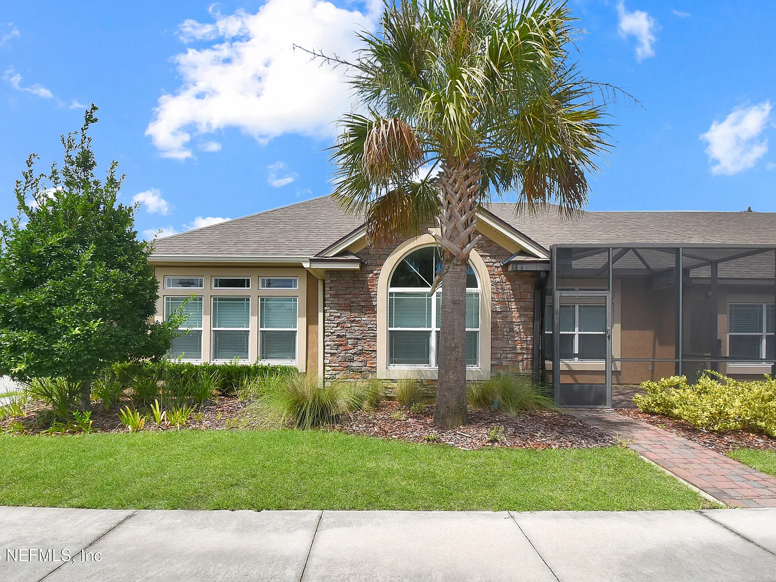2 bed, 2.0 bath, 1646 sqft, $2,495 — Photo 3