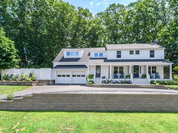 30 Snake Brook Rd, Wayland, MA 01778