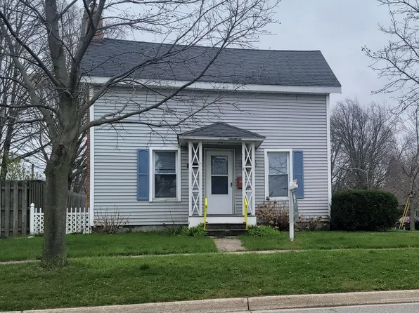 461 Indiana Ave, South Haven, MI 49090