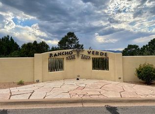 4 Cresta Vista Ct, Tijeras, NM 87059