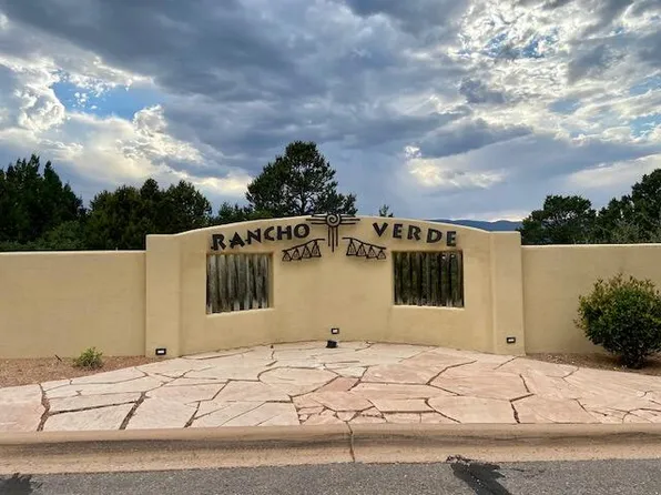 4 Cresta Vista Ct, Tijeras, NM 87059