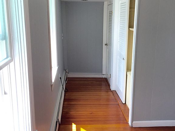 3rd image of 56 Courtland St #2