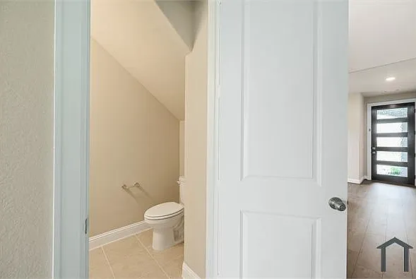 721 Ocean Palms Dr — Photo 29
