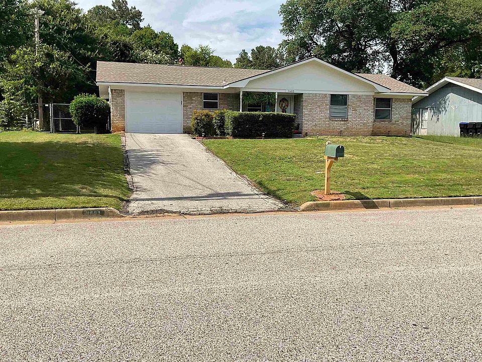 1st image of 1603 Clearwood Dr