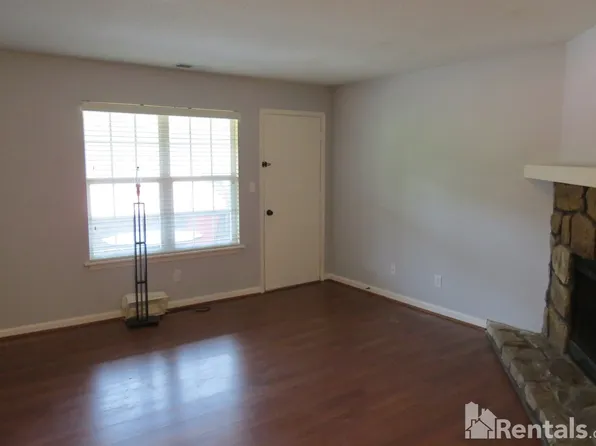 708 Patton Chapel Way, Hoover, AL 35226