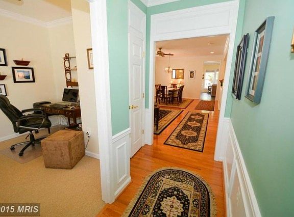 4th image of 352 Bridgewater Cir
