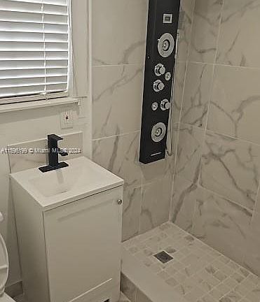 4th image of 5730 Douglas St