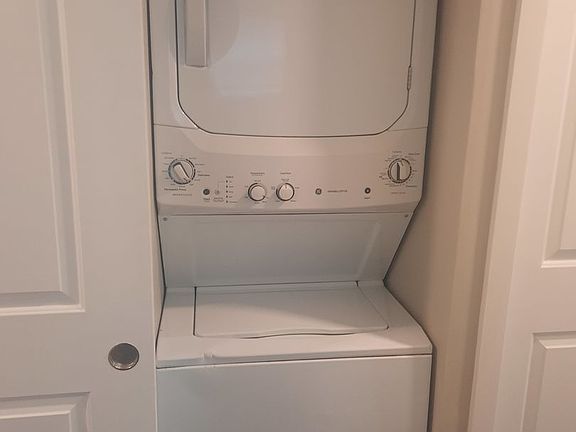 4th image of 8103 Langdon St Floor 2