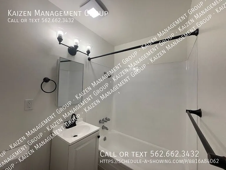 1135 Martin Luther King Jr Ave #5 — Photo 10