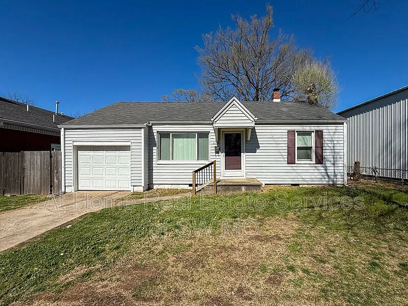 1465 E Seminole St