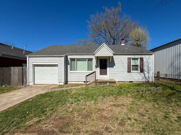 1465 E Seminole St, Springfield, MO 65804