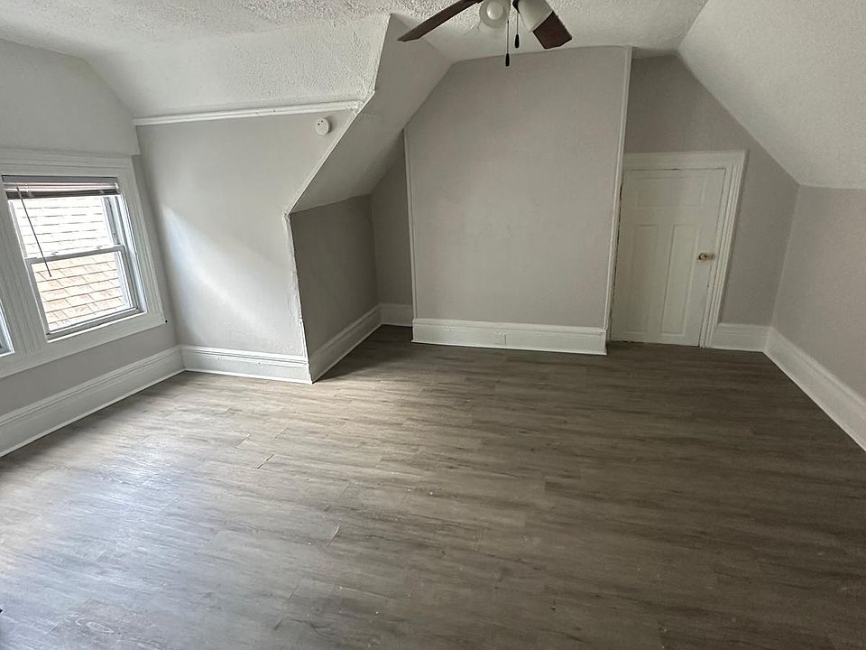 1st image of 116 3rd Ave Floor 2