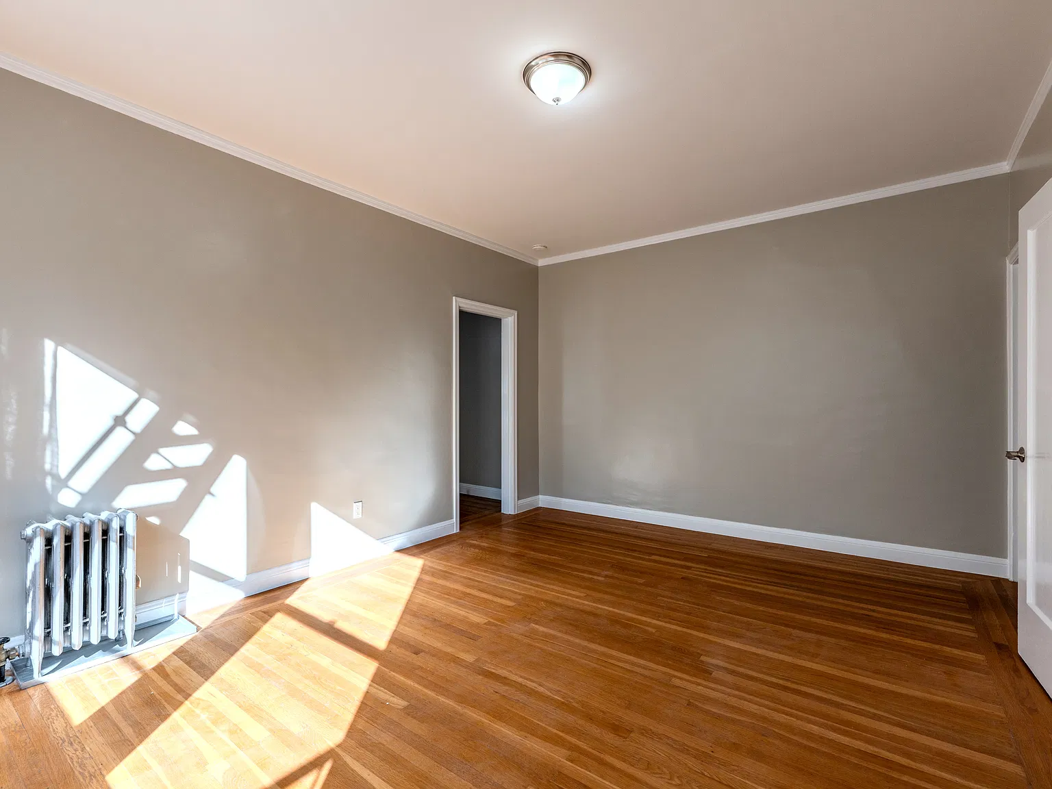 Studio, $3,895 — Photo 4