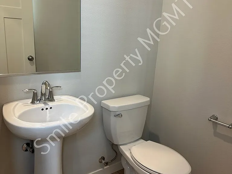 16684 SW Darling Ln — Photo 8