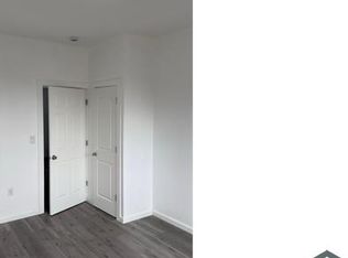 9039 148th St, Jamaica, NY 11435