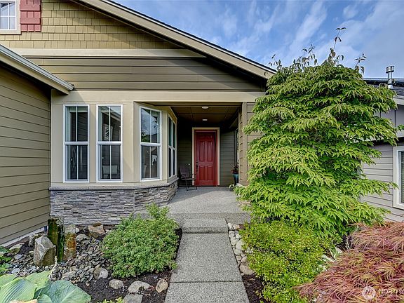 2nd image of 23806 NE 126th Place