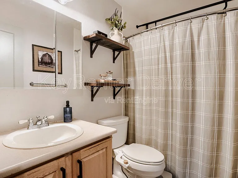 1050 S Monaco Street Pkwy #37 — Photo 20
