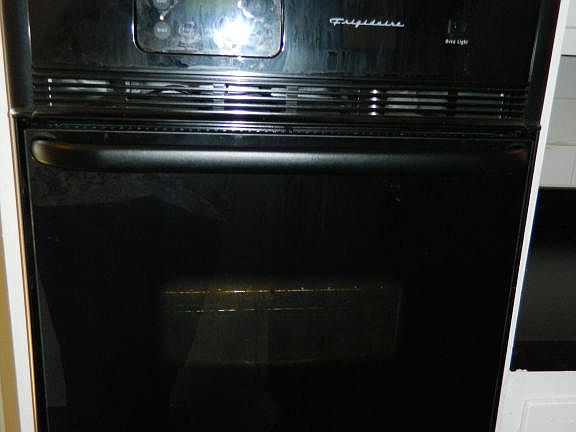 4th image of 1401 Glenstone Dr