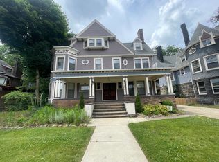 1856 E 89th St #302, Cleveland, OH 44106