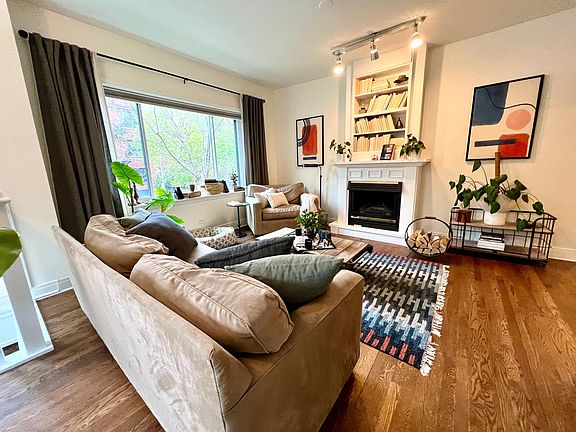 3rd image of 918 W Sunnyside Ave APT 1A