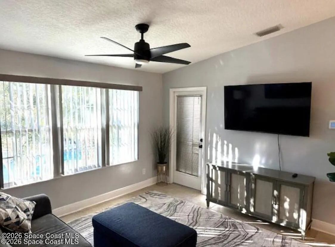 1 bed, 752 sqft, $1,800 — Photo 3