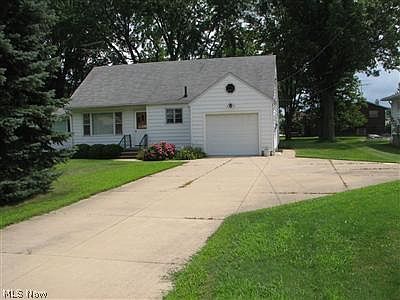 2nd image of 2725 W Skyline Dr