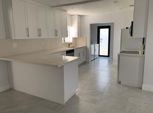 8450 SW 44th St, Miami, FL 33155