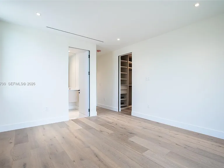 345 W 46th St — Photo 40