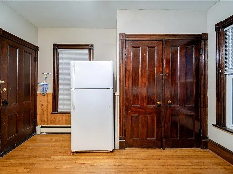 56 Lincoln Ave — Photo 19