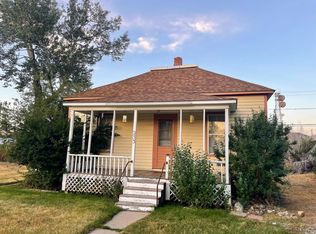 233 Washakie St, Lander, WY 82520