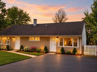 10 Barnett Pl, Piscataway, NJ 08854