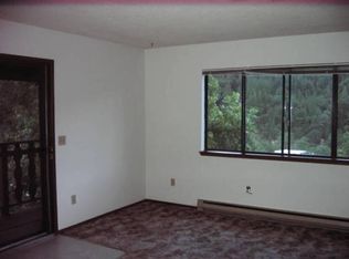 5816 Castle Ave APT 4, Dunsmuir, CA 96025