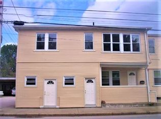 1790 Cranston St APT 2, Cranston, RI 02920