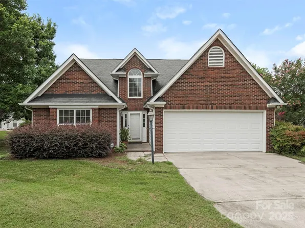 2306 Planters Knoll Dr, Monroe, NC 28110